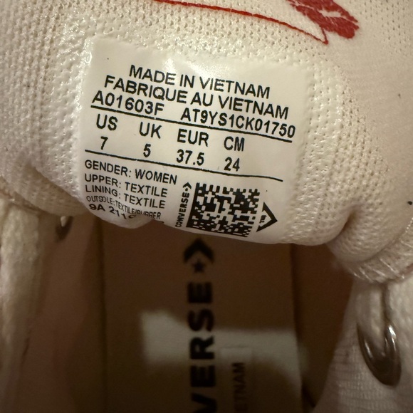 Converse Limited Edition Valentines hearts High-Top Sneakers - Picture 7 of 7